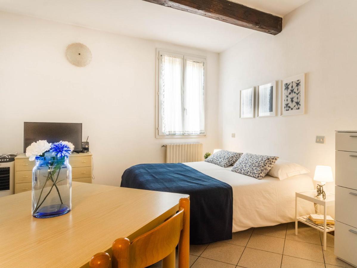Al Pipai Apartment Ferrara Luaran gambar